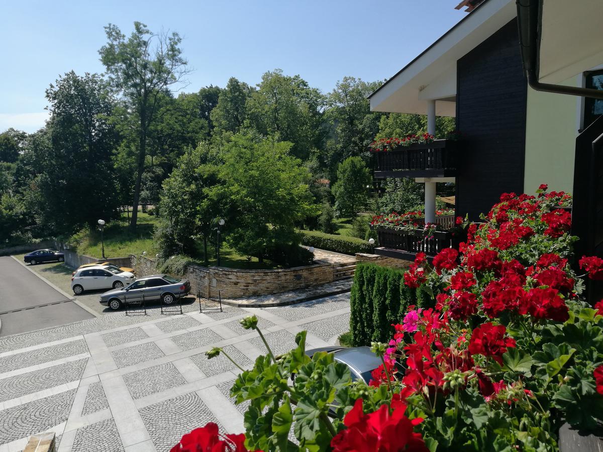 Park Izvorite Resort Kotel